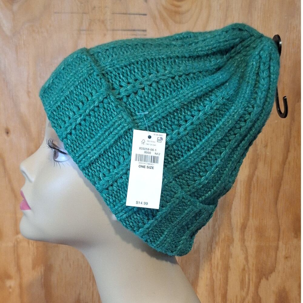 NWT Old Navy Beanie Women's OS Green Lightweight Ribbed Cuffed Cozycore Outdoors - Picture 4 of 8